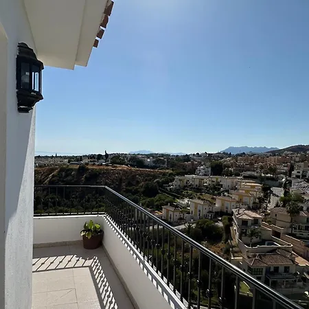 Luminoso Atico Duplex Con Vistas Al Mar Malaga