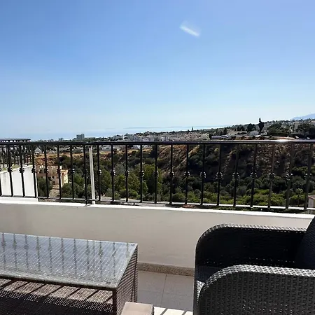 Luminoso Atico Duplex Con Vistas Al Mar Apartment Malaga